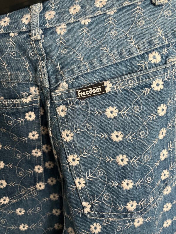 PANTALÓN FLORES BORDADAS - Imagen 5
