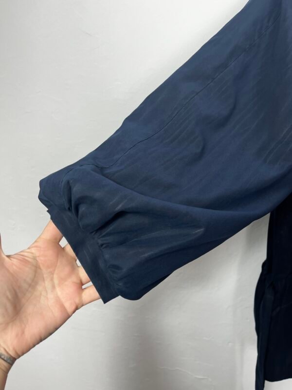 CORTA VIENTOS OVERSIZE - Imagen 4