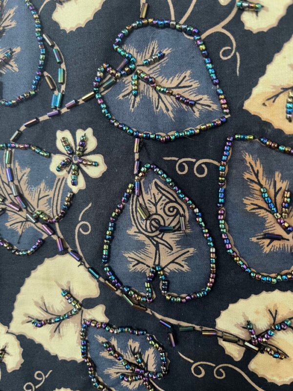 CHALECO FLORES AZULES Y BEIGE - Imagen 2