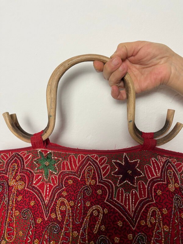 BOLSO SEDA ROJO Y PEDRERÍA - Imagen 3