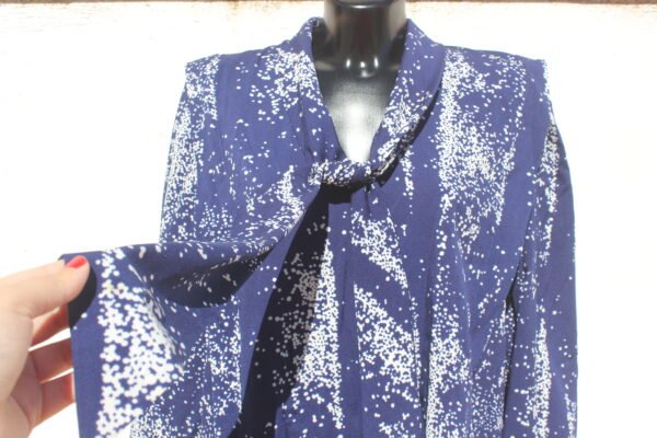 BLUSA VINTAGE LAZADA AL CUELLO - Imagen 4