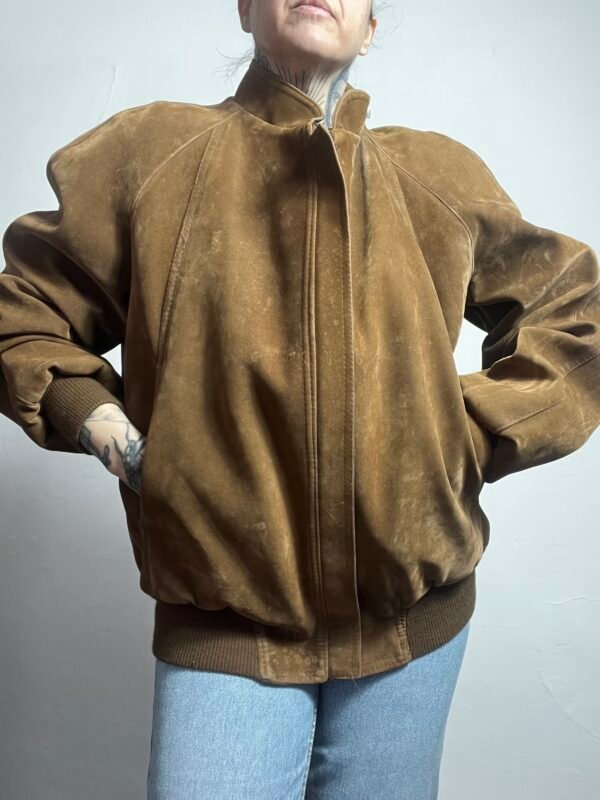 BOMBER DE GAMUZA COLOR COÑAC