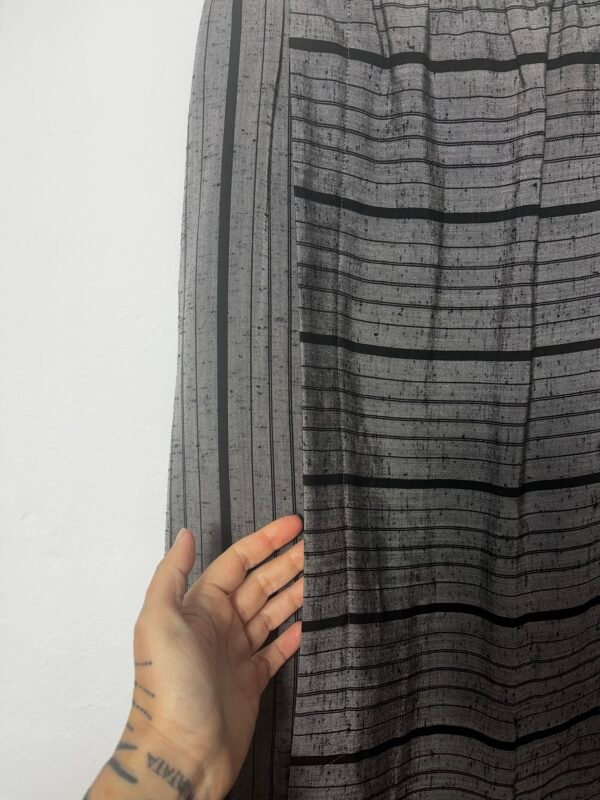 FALDA MIDI GRIS - Imagen 3