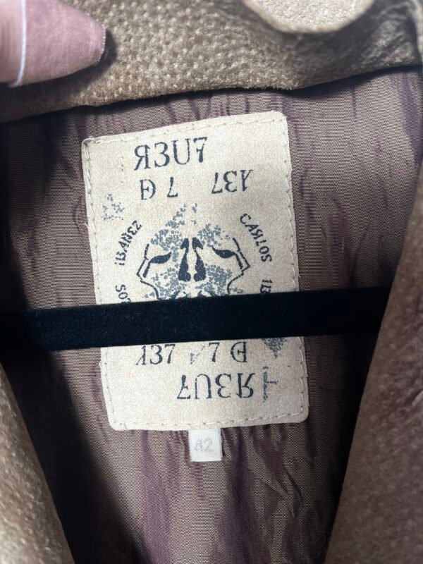 CHAQUETA DE ANTE BOTONES CUADRADOS - Imagen 3