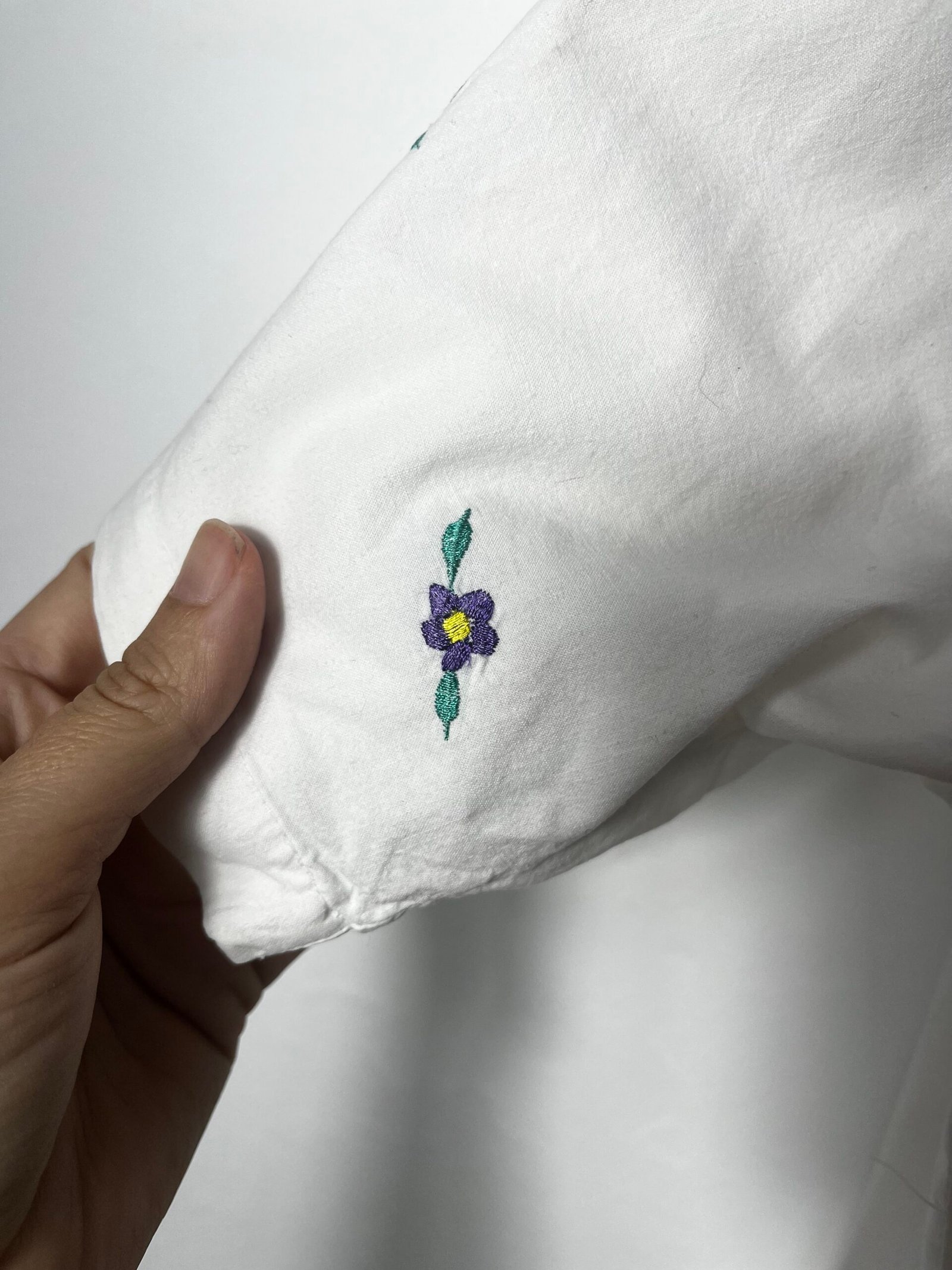 CAMISA FLORES BORDADAS - Imagen 9