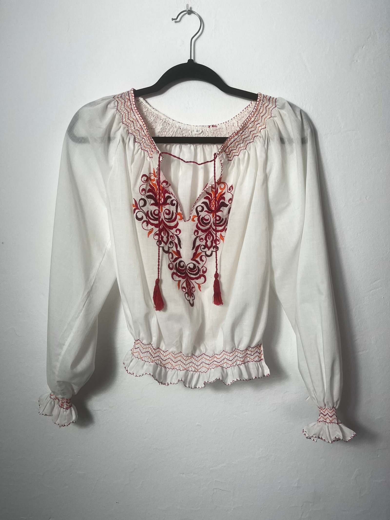 BLUSA VINTAGE BORDADOS